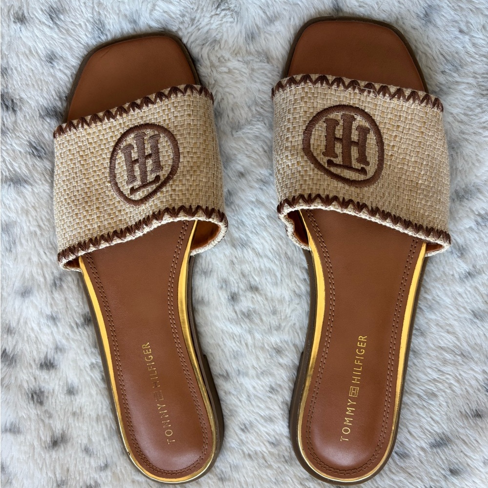 Tommy Hilfiger Women's Tan and Brown Slide Sandals